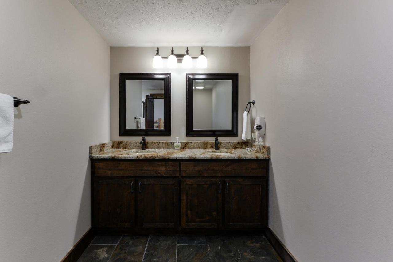 Lodge 73 Branson Eksteriør bilde